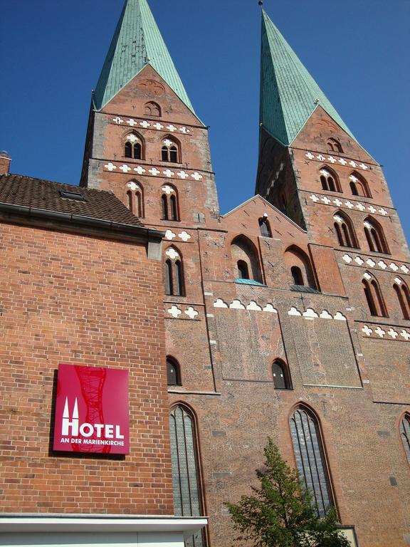 Hotel An Der Marienkirche Любек Экстерьер фото